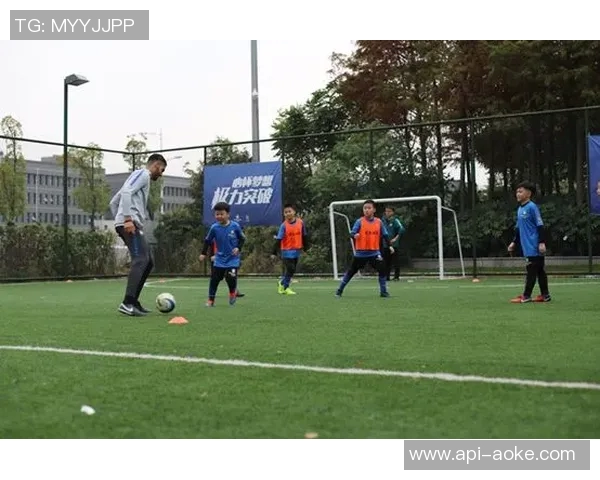 拓博足球招聘新机遇开启热情球迷的职业生涯与梦想之路 拓博足球招聘新机遇开启热情球迷的职业生涯与梦想之路